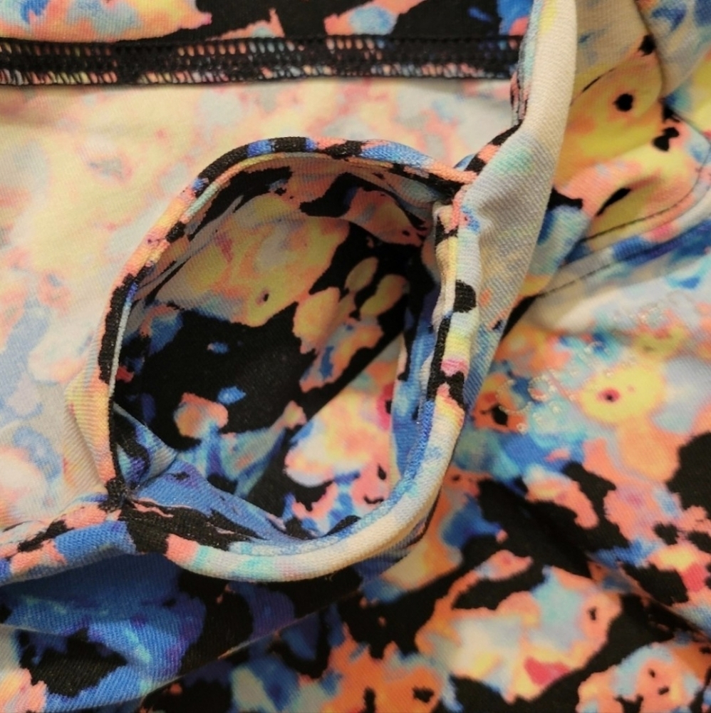 Calvin Klein Performance Printed Capri Cropped Le… - image 3